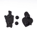 kovový odznak Pitcha HEART pink